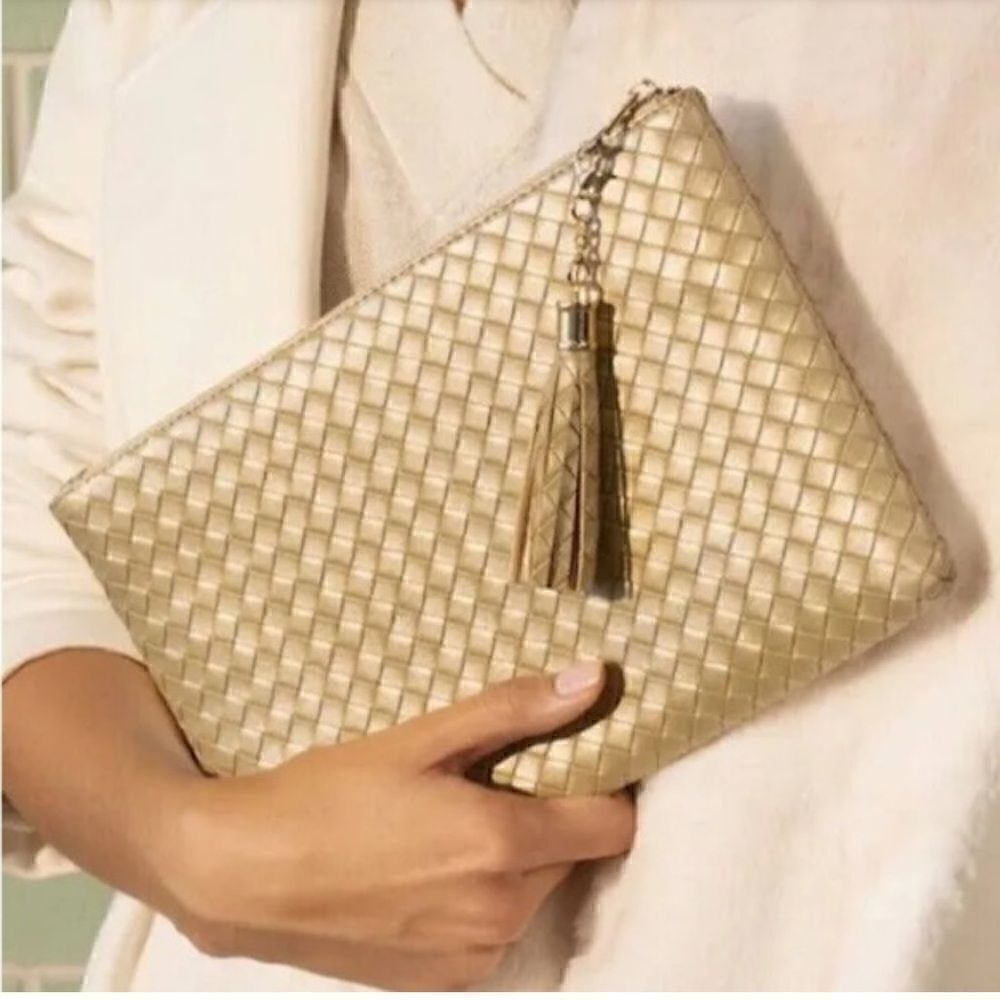 VIRGINIA Wolf Vegan Metallic Leather Woven Clutch
Pouch Gold